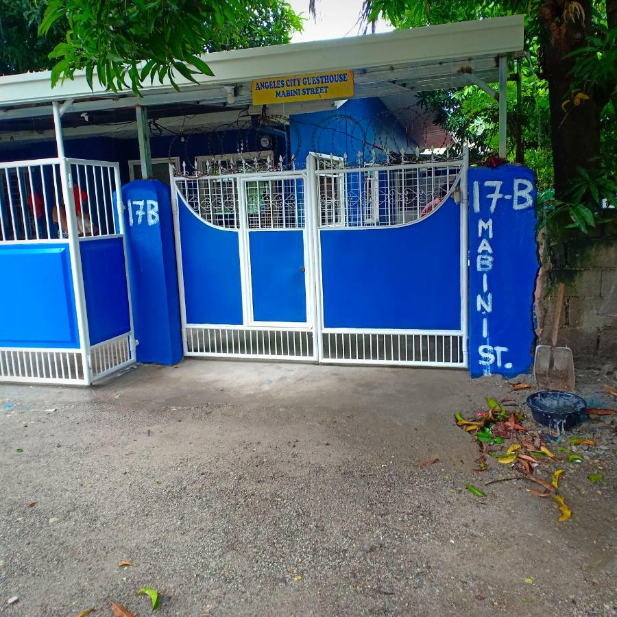 Angeles City Guesthouse ภายนอก รูปภาพ